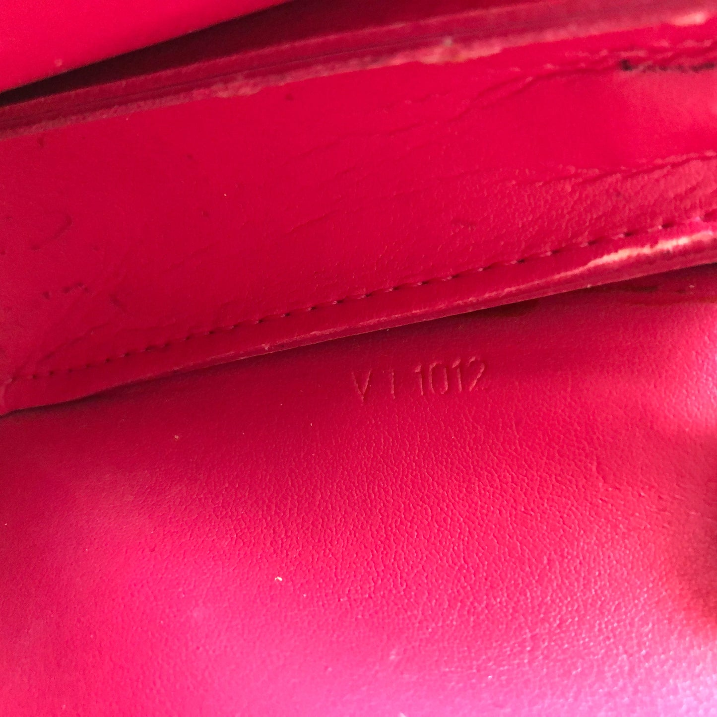 LOUIS VUITTON LEXINGTON VERNIS POCHETTE BAG
