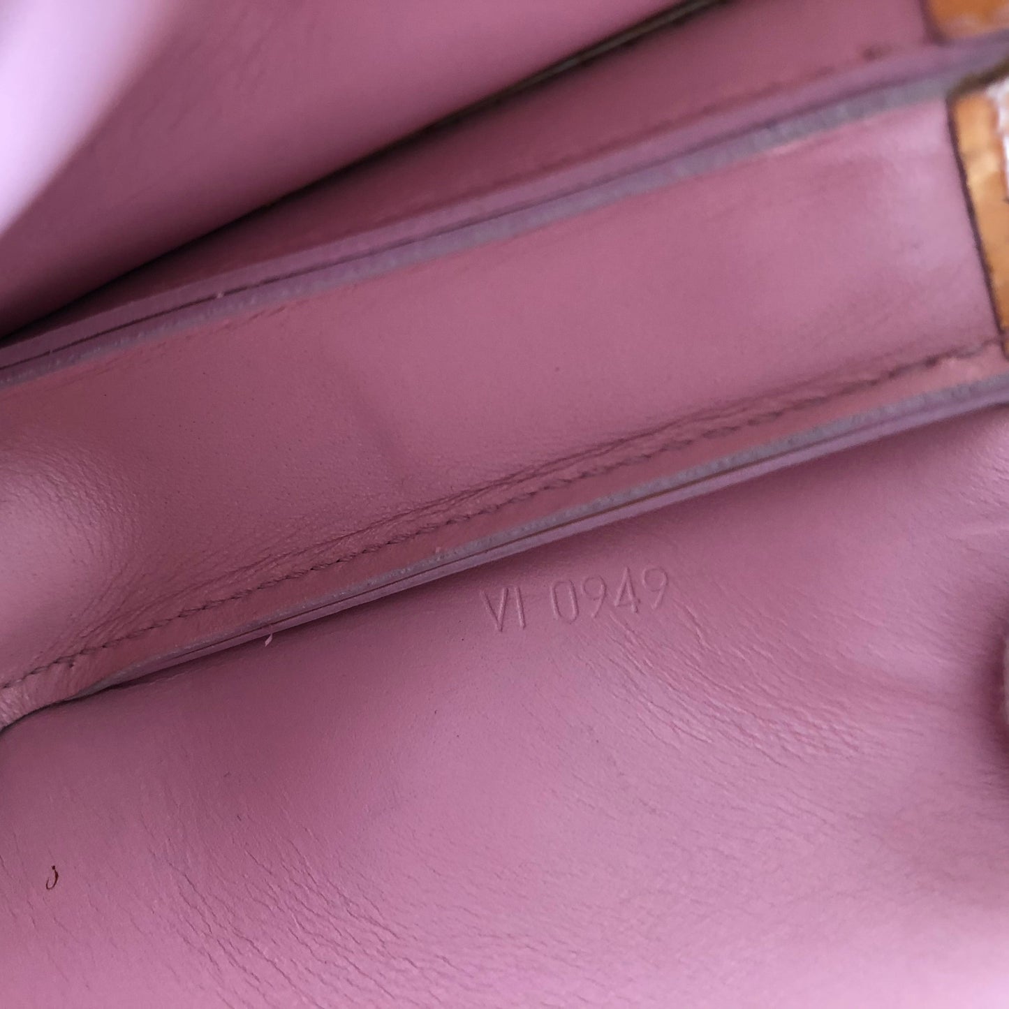 LOUIS VUITTON LEXINGTON VERNIS POCHETTE BAG