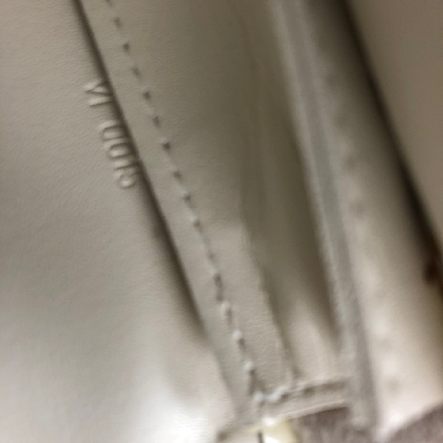 LOUIS VUITTON LEXINGTON VERNIS POCHETTE BAG