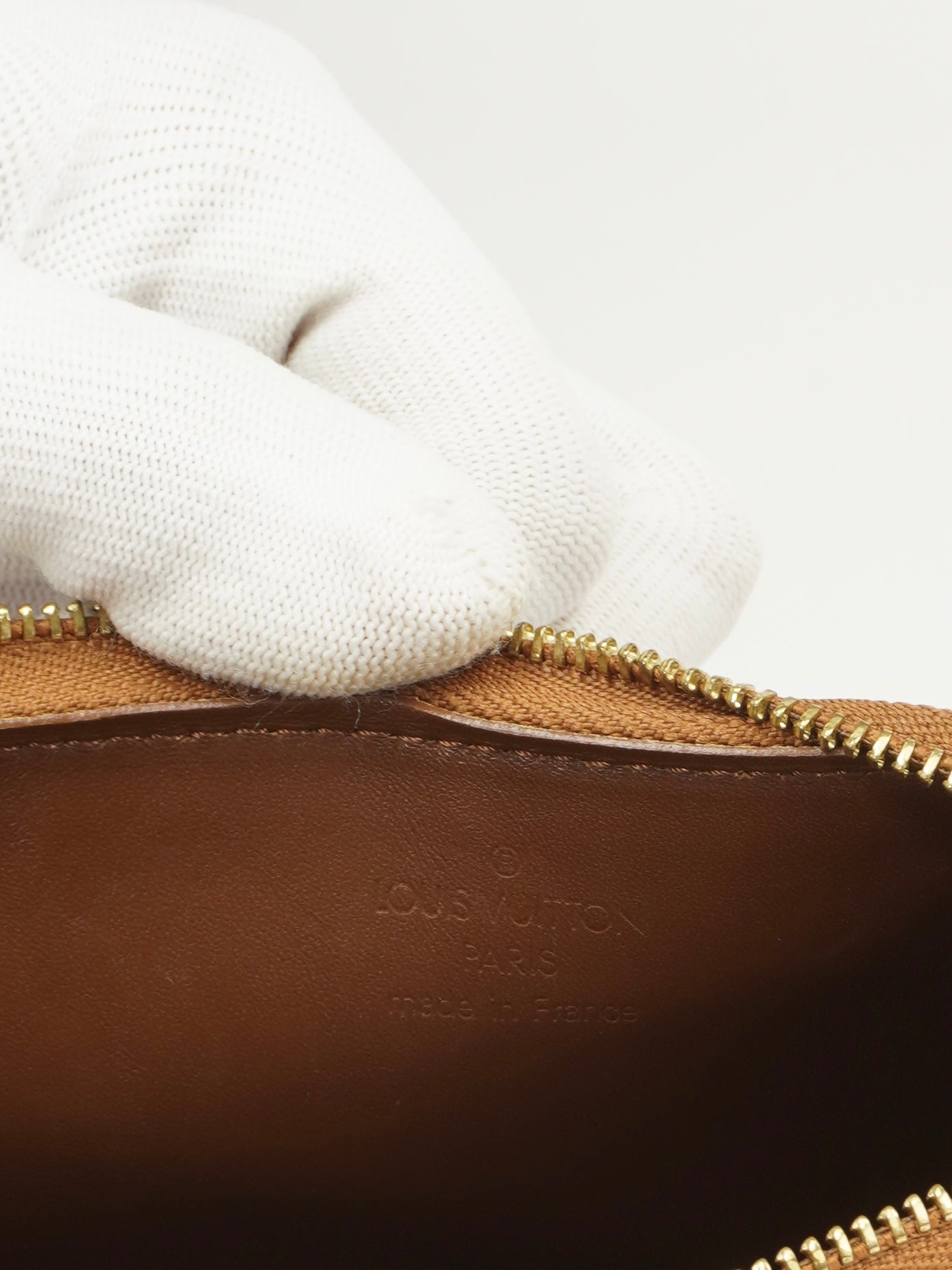 LOUIS VUITTON VERNIS POCHETTE