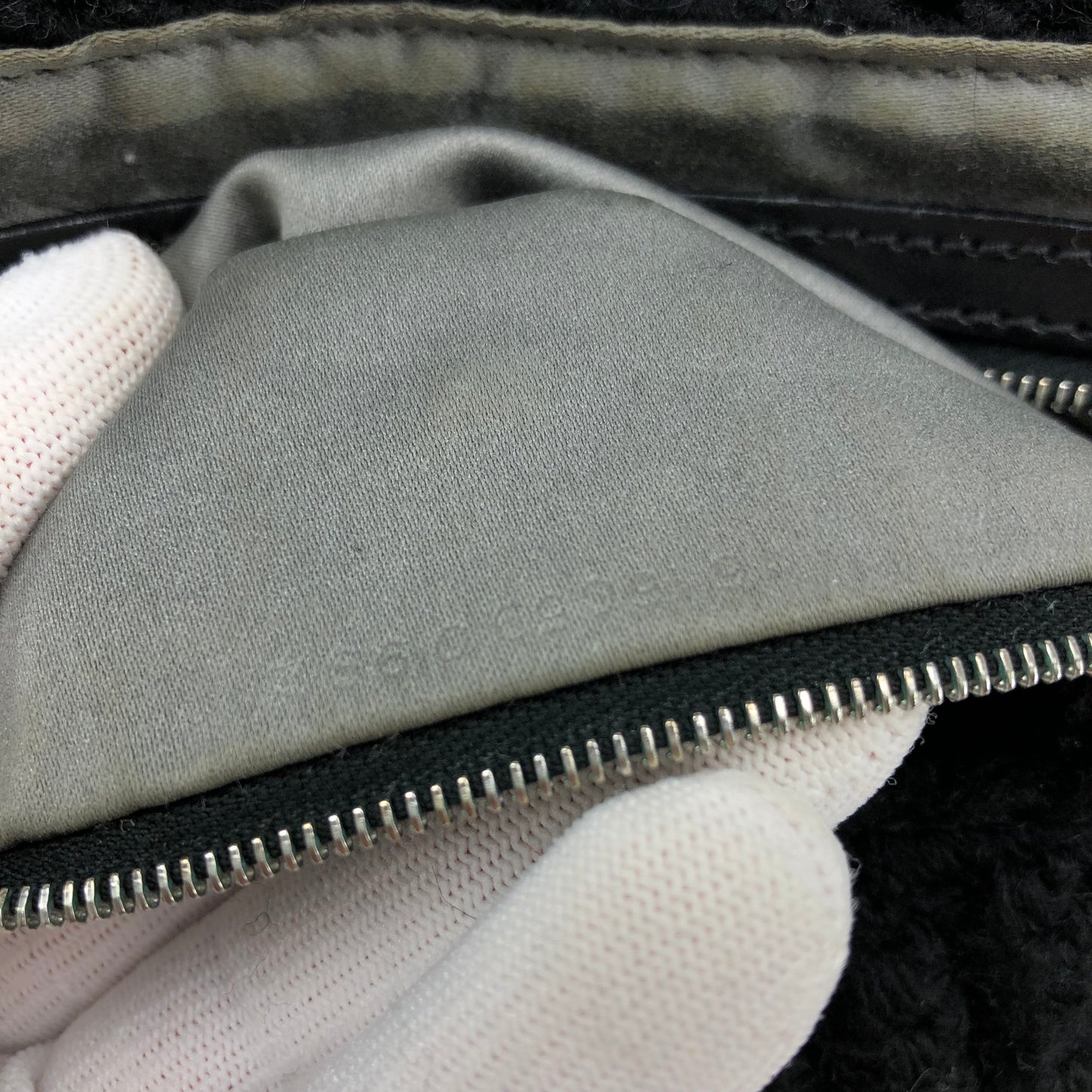 FENDI CASHMERE WOOL BAGUETTE SHOULDER BAG