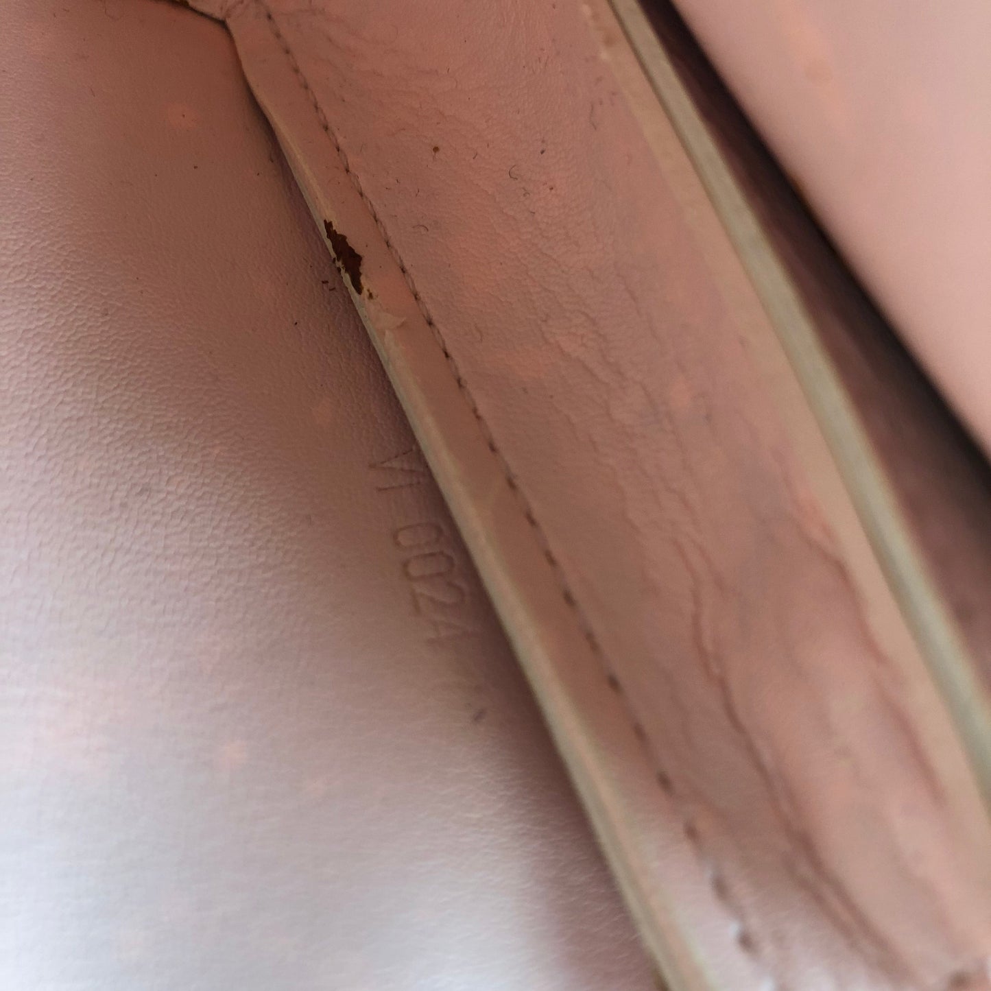 LOUIS VUITTON VERNIS SHOULDER BAG