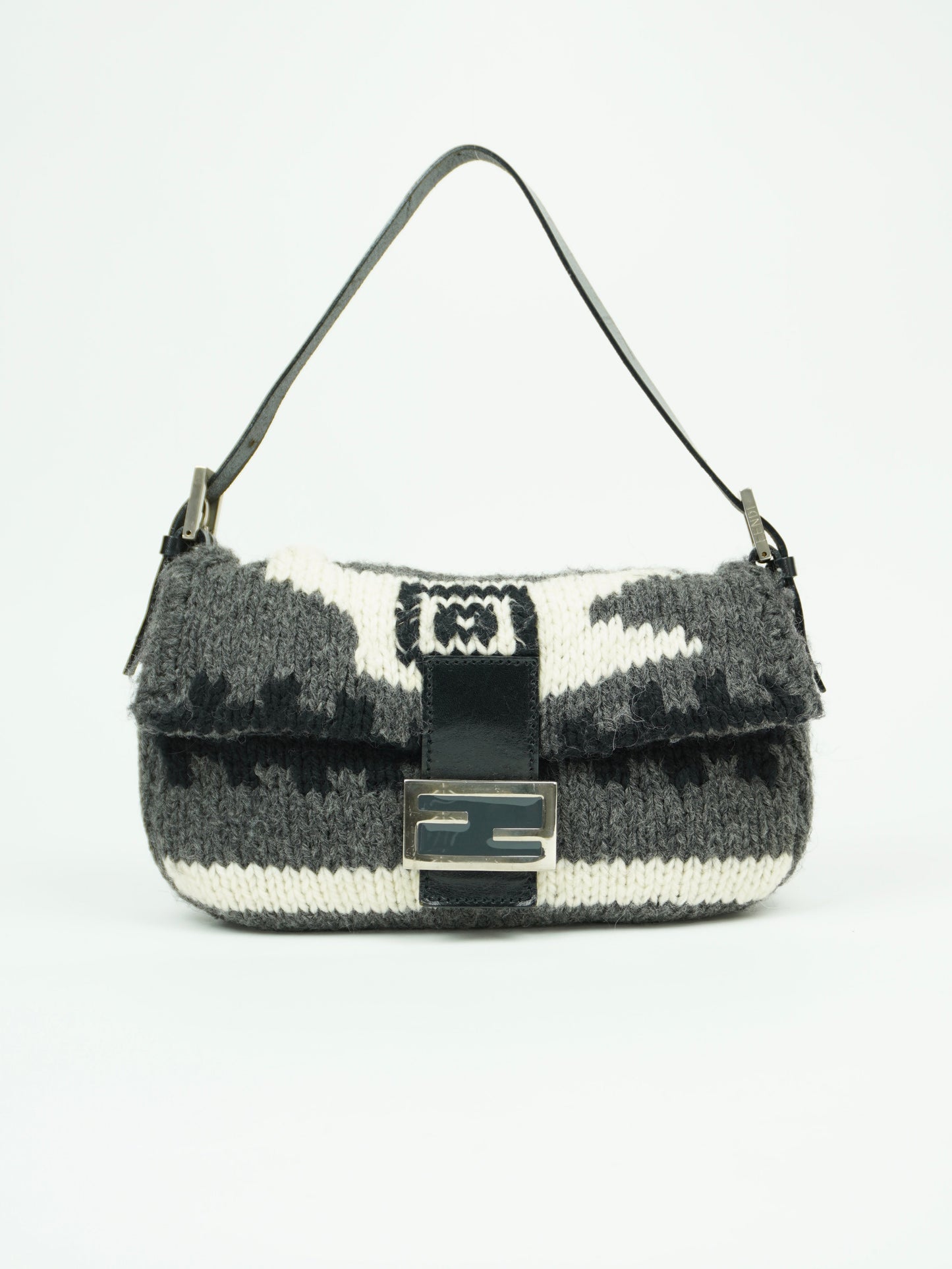 FENDI CASHMERE KNITTED BAGUETTE
