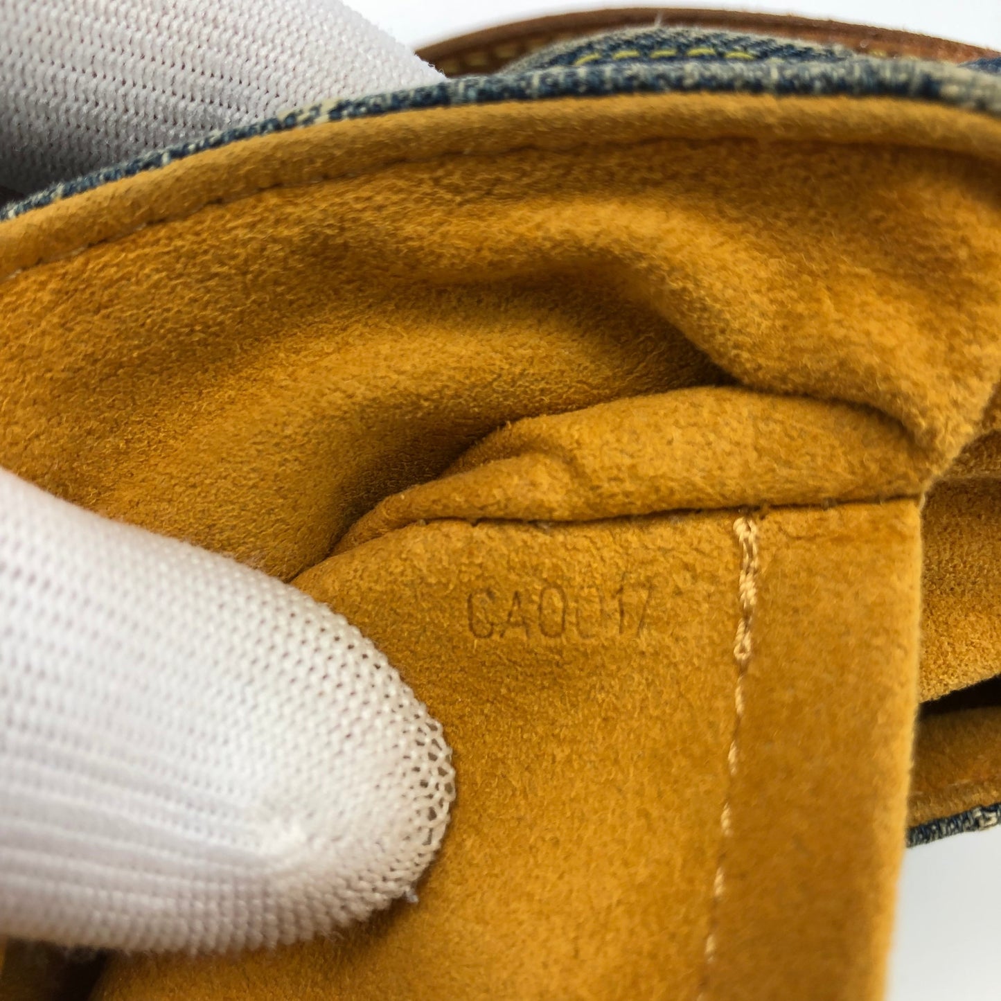 LOUIS VUITTON DENIM PLEATY SHOULDER BAG