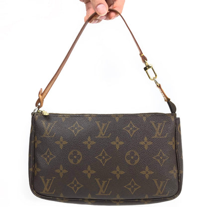 LOUIS VUITTON POCHETTE BAG