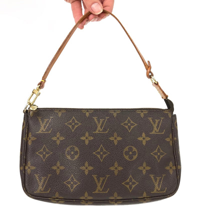 LOUIS VUITTON POCHETTE BAG
