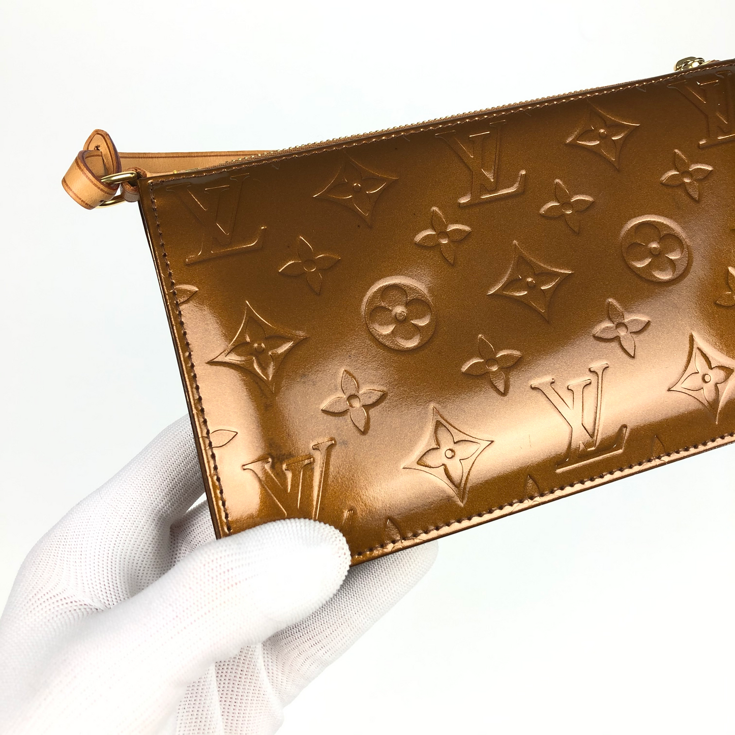 LOUIS VUITTON VERNIS POCHETTE SHOULDER BAG