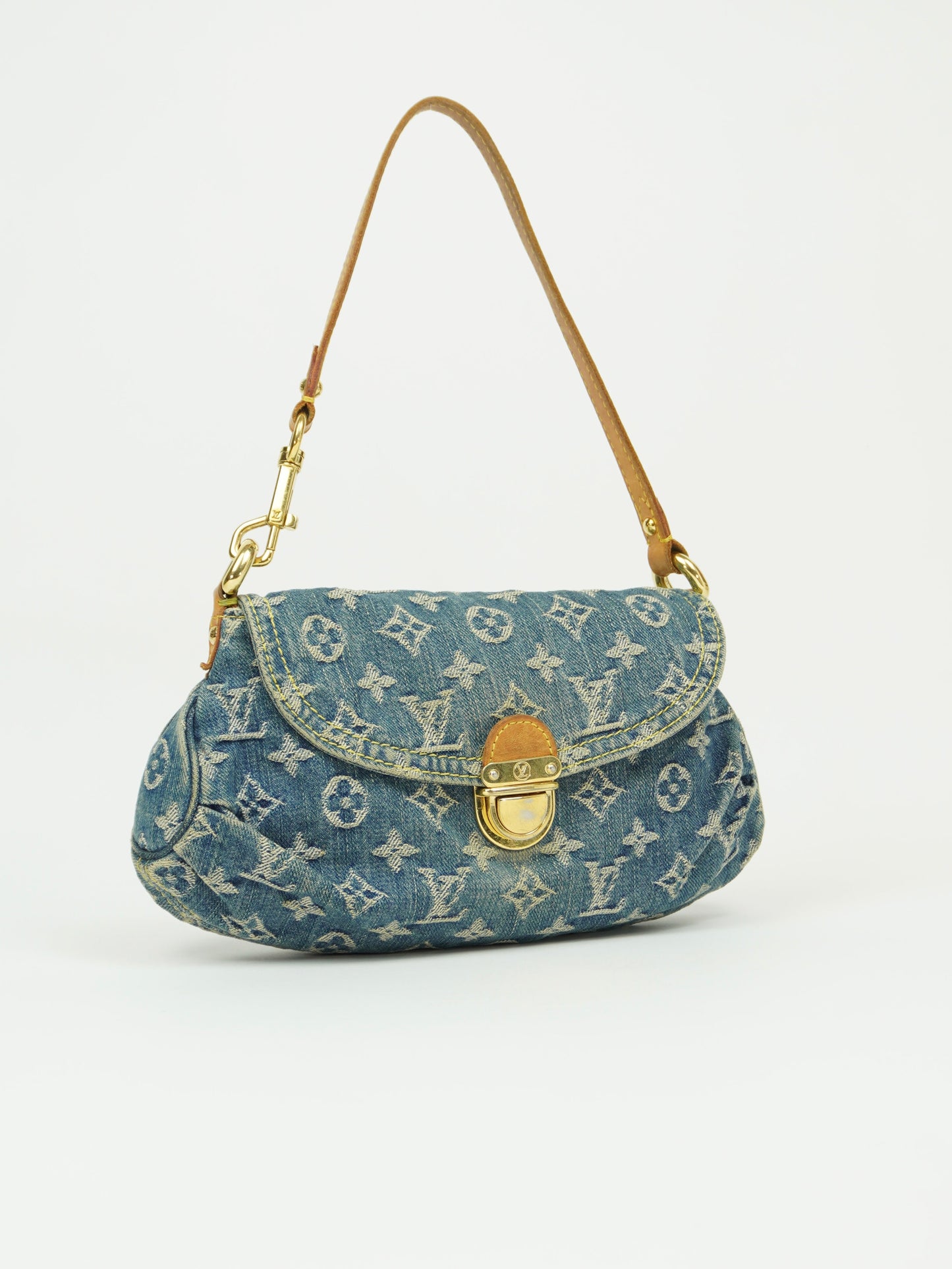 LOUIS VUITTON DENIM PLEATY BAG