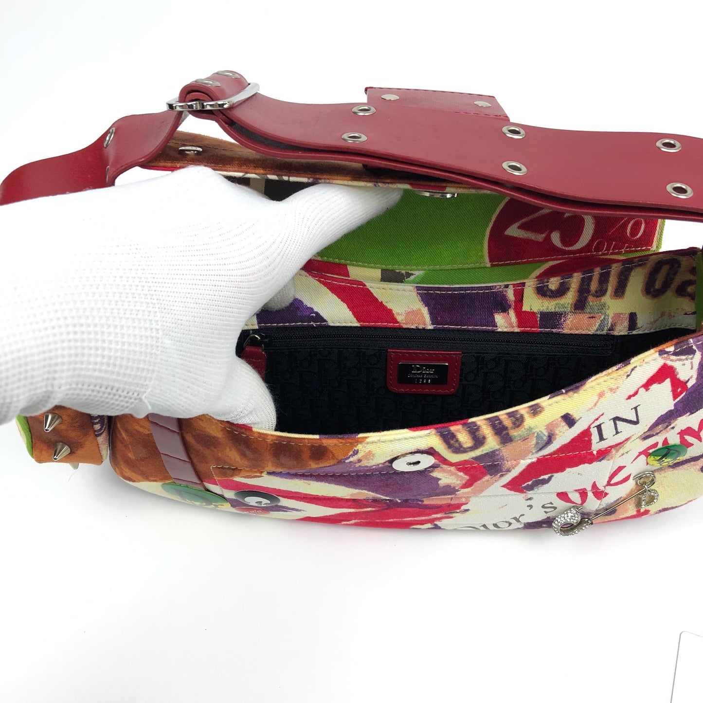 CHRISTIAN DIOR ‘VICTIM’ STREET CHIC COLUMBUS SHOULDER BAG