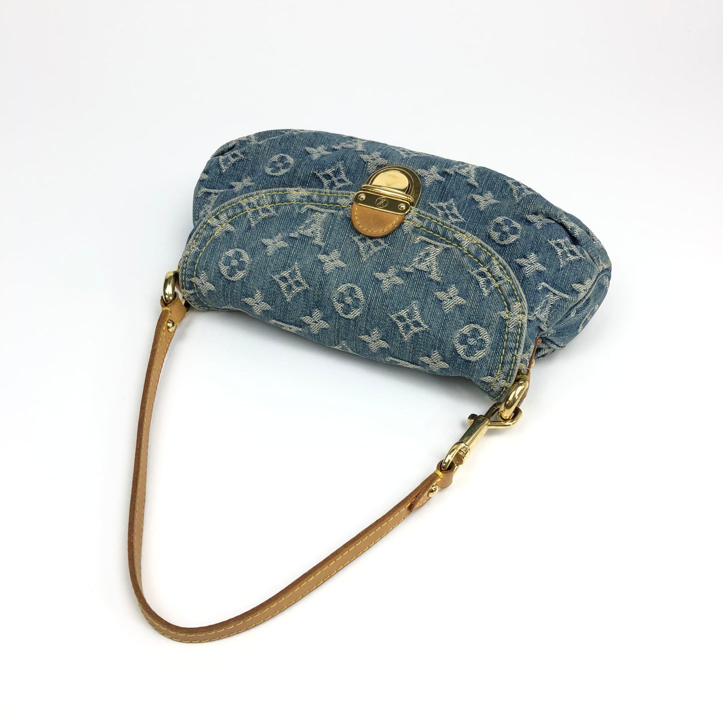 LOUIS VUITTON DENIM PLEATY SHOULDER BAG