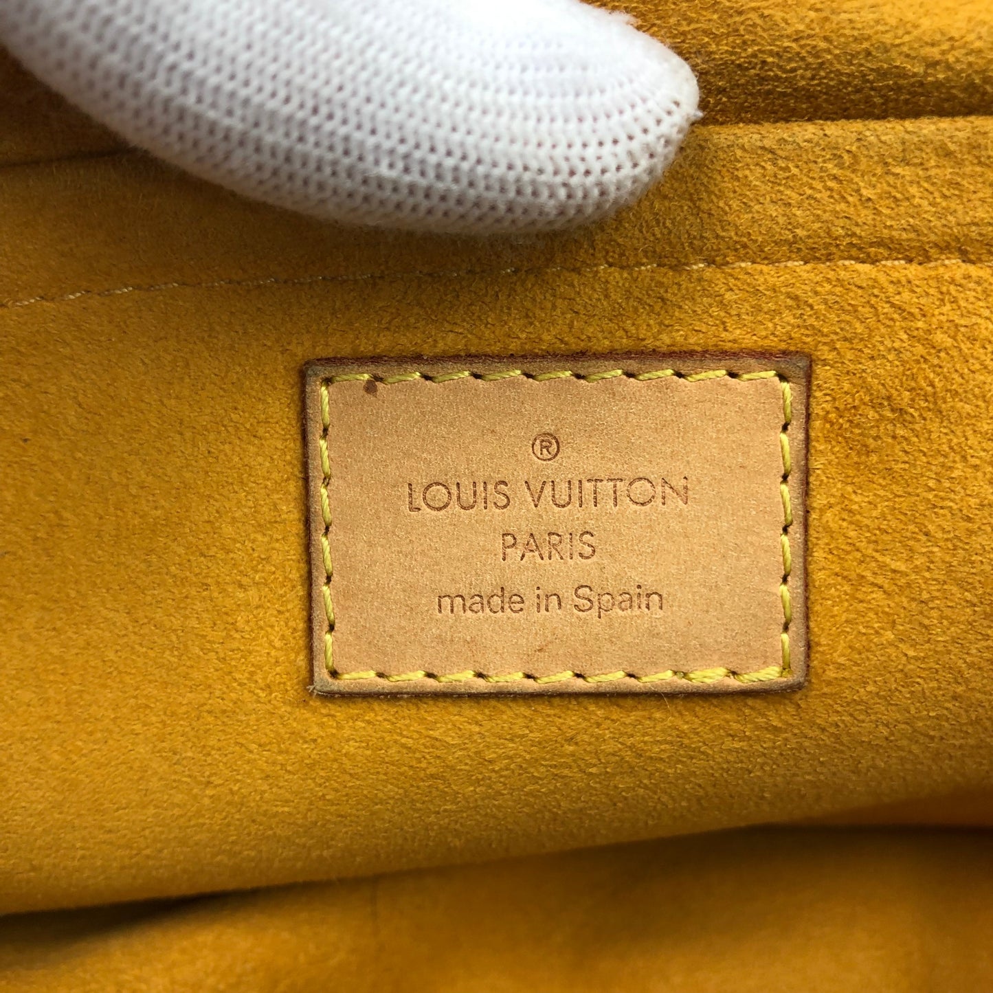 LOUIS VUITTON DENIM PLEATY SHOULDER BAG