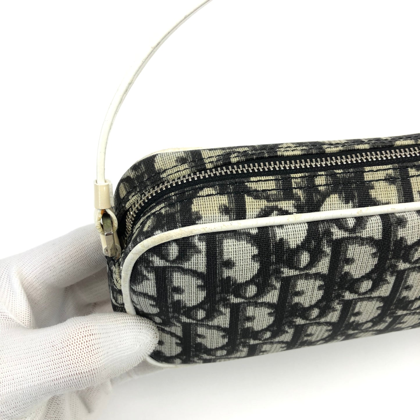 CHRISTIAN DIOR MONOGRAM SHOULDER BAG