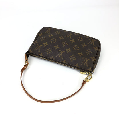 LOUIS VUITTON POCHETTE BAG