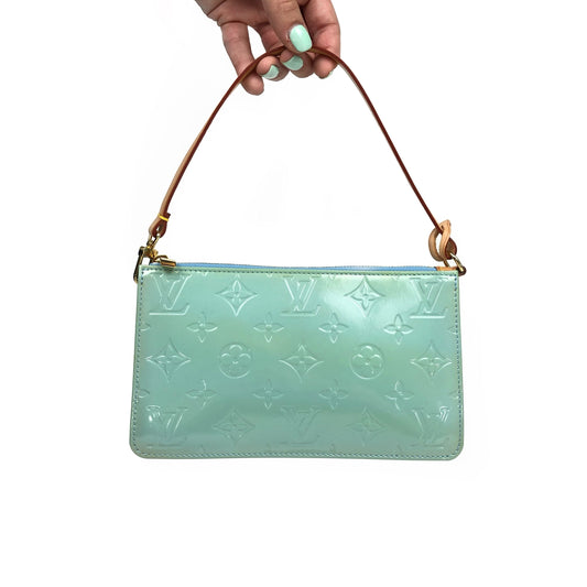 LOUIS VUITTON VERNIS POCHETTE SHOULDER BAG